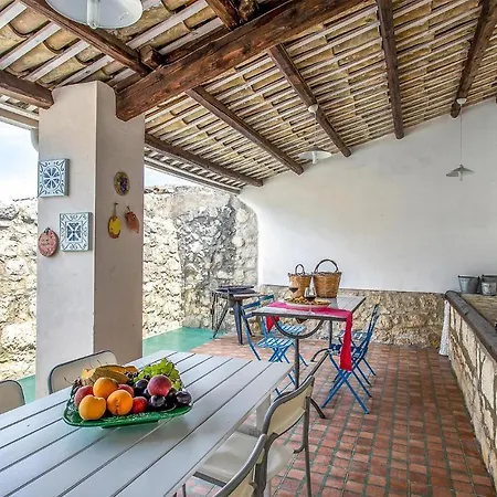 Holiday home Casale Granati