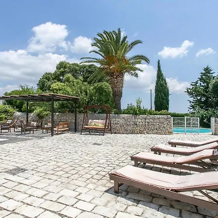 Holiday home Casale Granati
